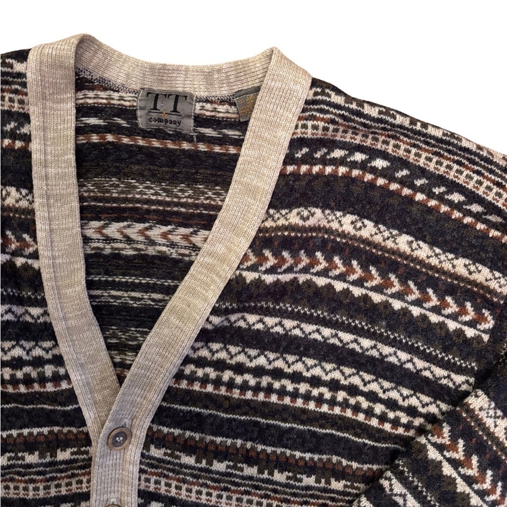 1990’s T&T Company Fall Patterned Cardigan - Picture 2 of 4